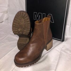 Mia Jody Leather Boots